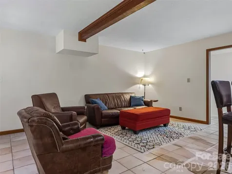 18 High Bluff Drive Weaverville NC 28787