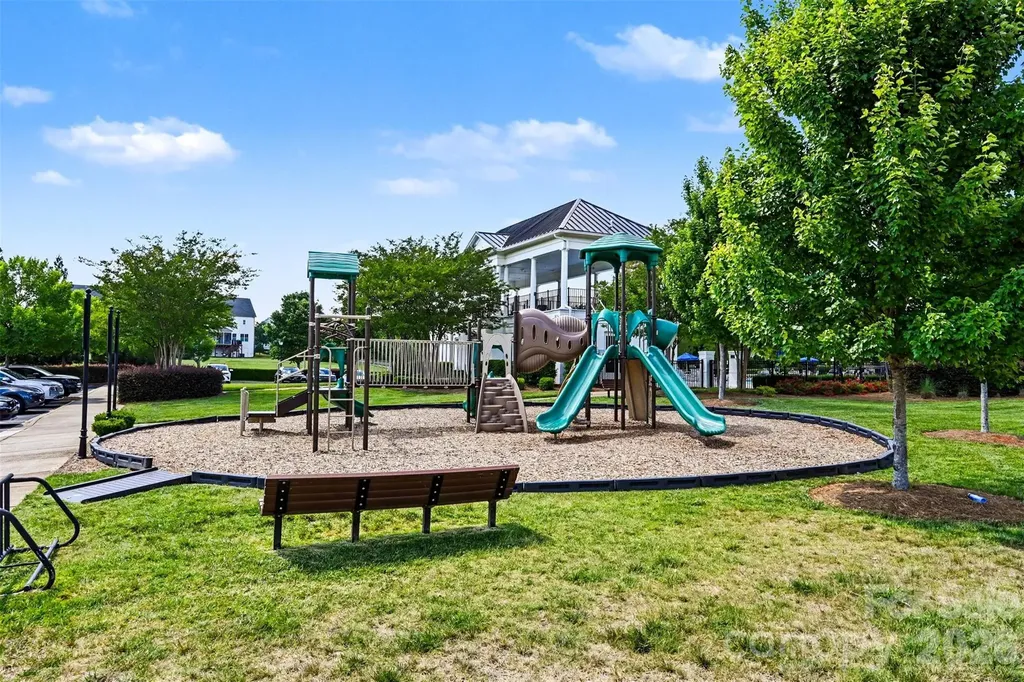 2507 Lochview Street Pineville NC 28134