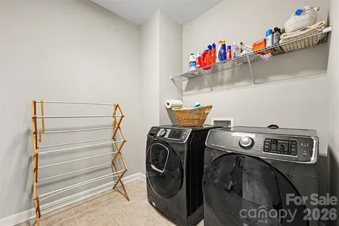 2507 Lochview Street Pineville NC 28134