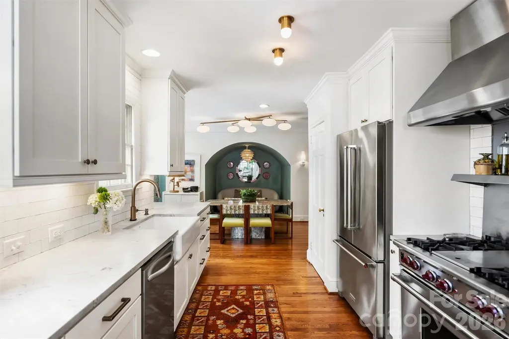 2421 Hassell Place Charlotte NC 28209