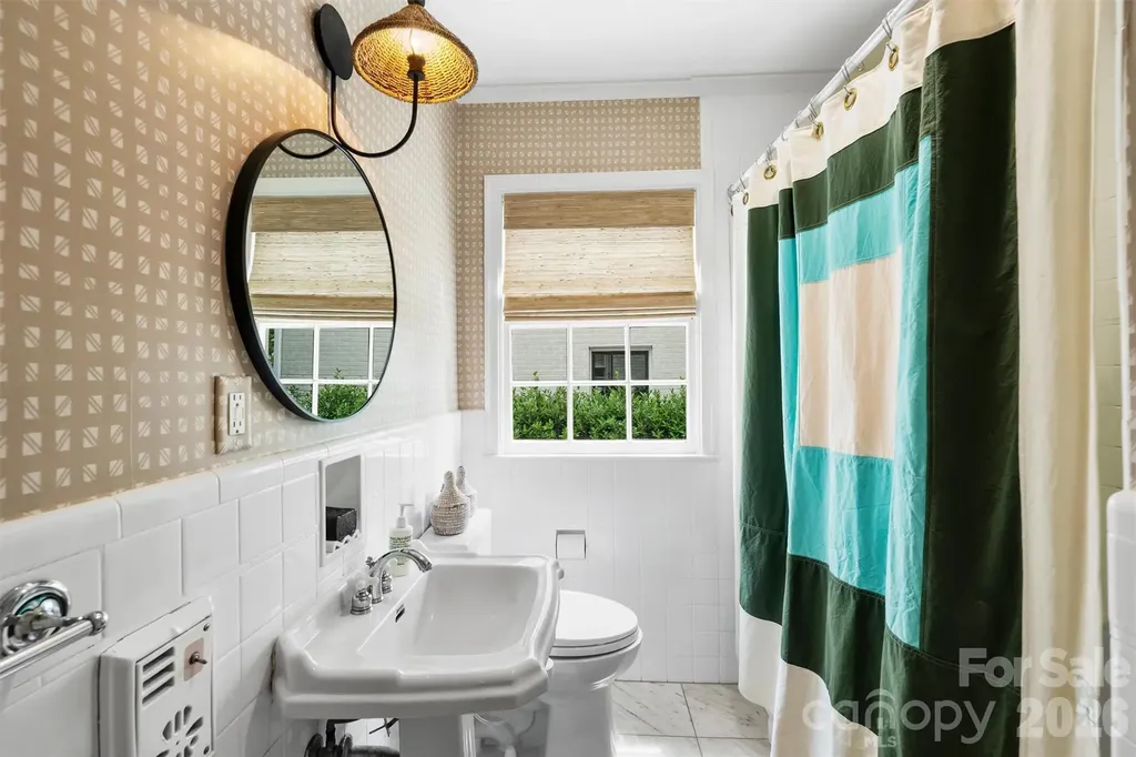 2421 Hassell Place Charlotte NC 28209