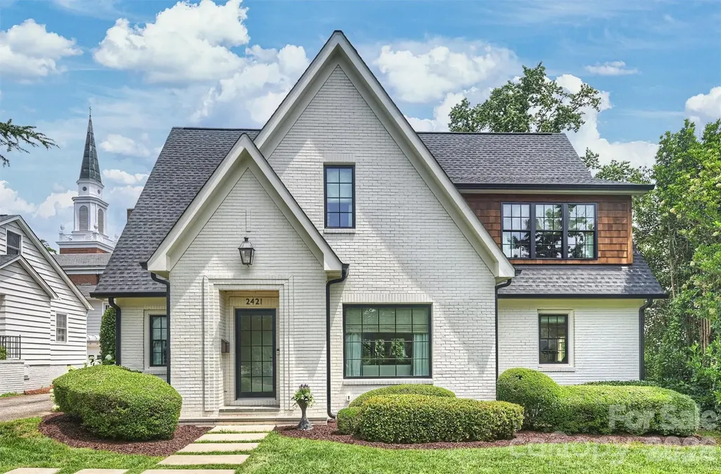 2421 Hassell Place Charlotte NC 28209