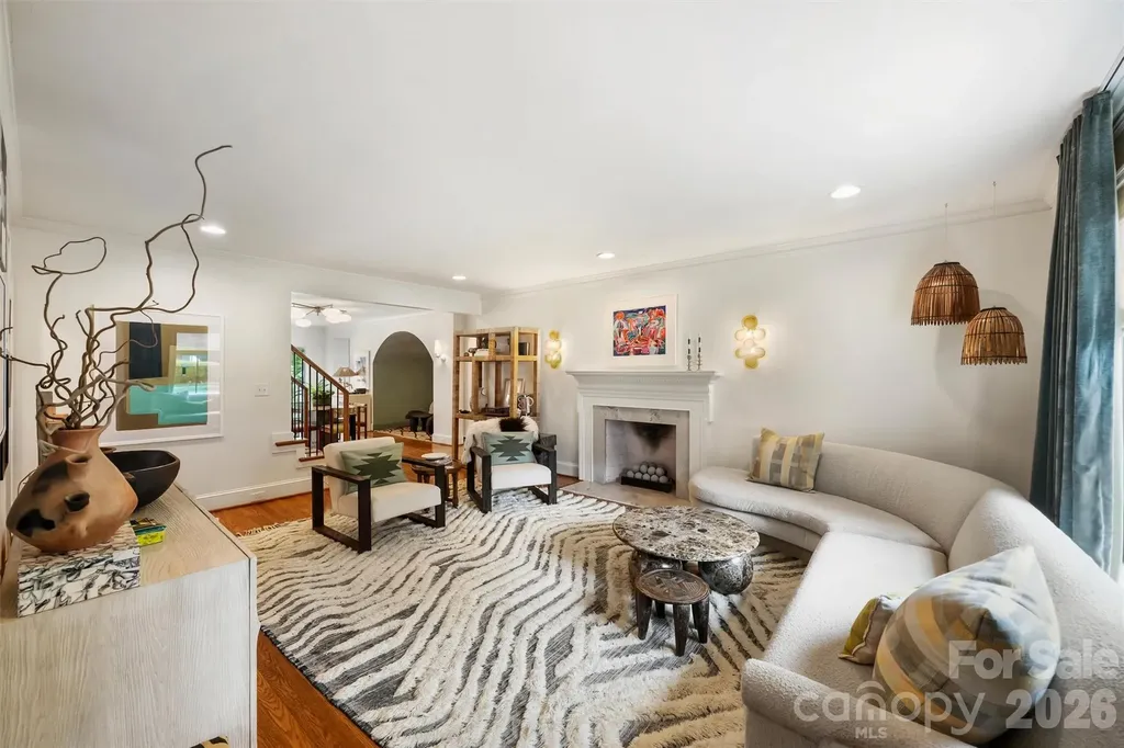 2421 Hassell Place Charlotte NC 28209