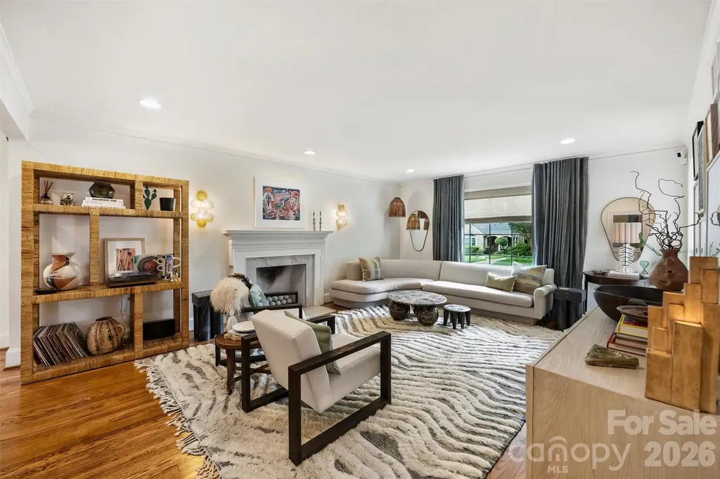 2421 Hassell Place Charlotte NC 28209