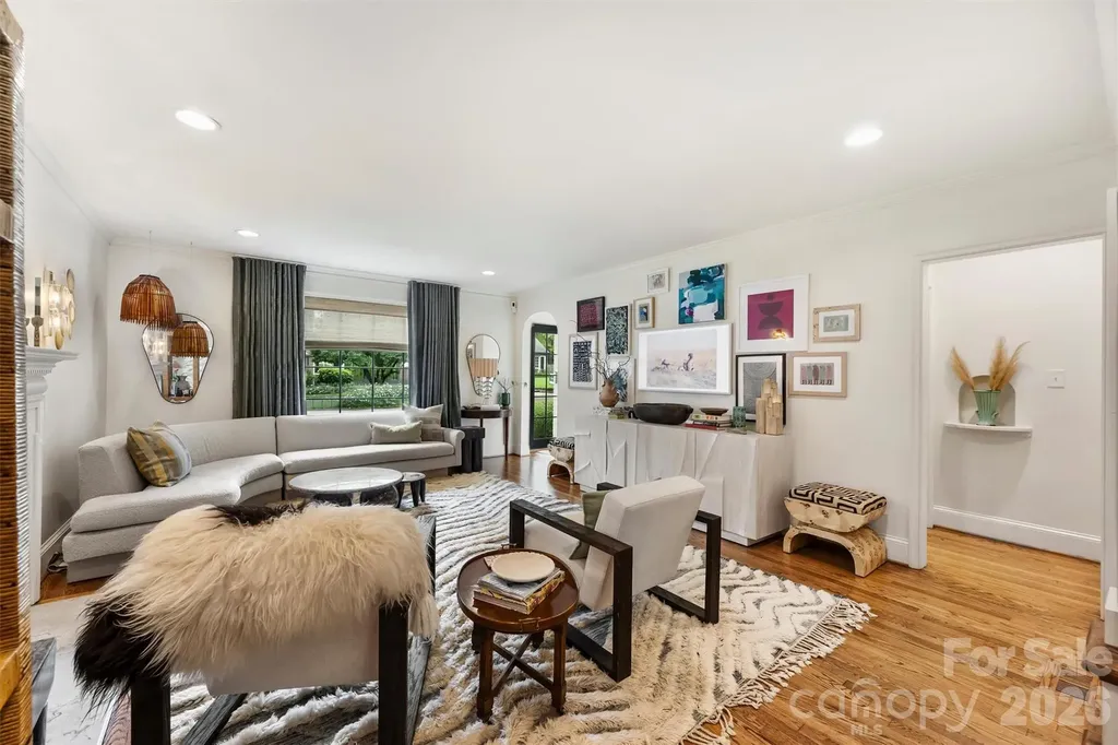 2421 Hassell Place Charlotte NC 28209