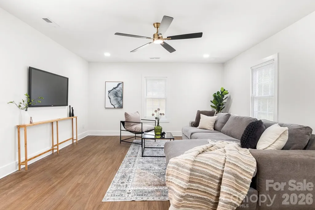 12101 Charing Grove Lane Charlotte NC 28273