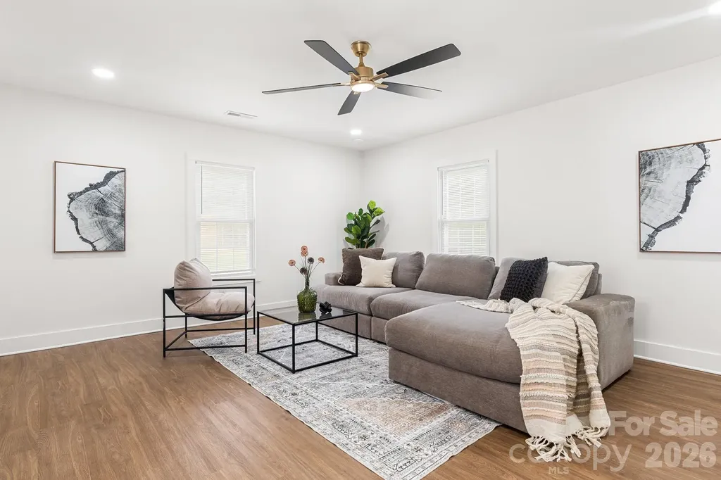 12101 Charing Grove Lane Charlotte NC 28273