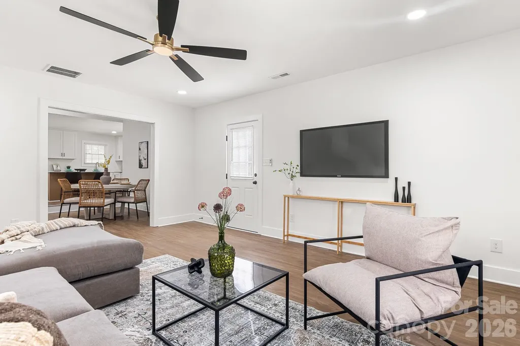 12101 Charing Grove Lane Charlotte NC 28273