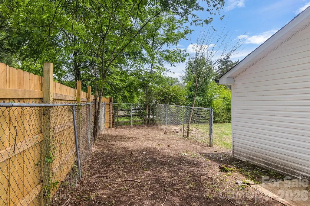 12101 Charing Grove Lane Charlotte NC 28273