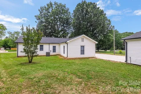 12101 Charing Grove Lane Charlotte NC 28273