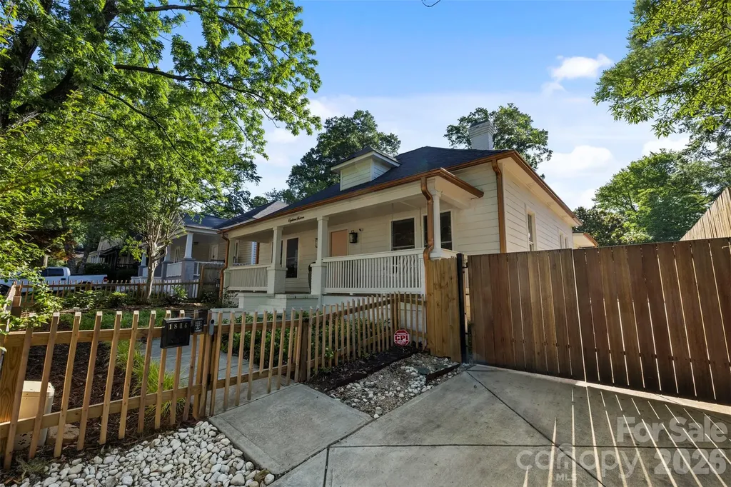 1816 Umstead Street Charlotte NC 28205
