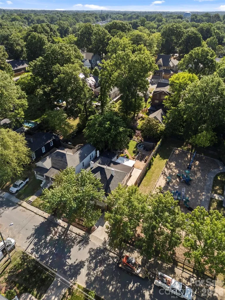 1816 Umstead Street Charlotte NC 28205