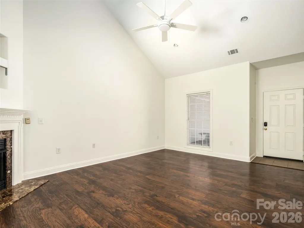 876 W Pointe Drive Asheville NC 28806