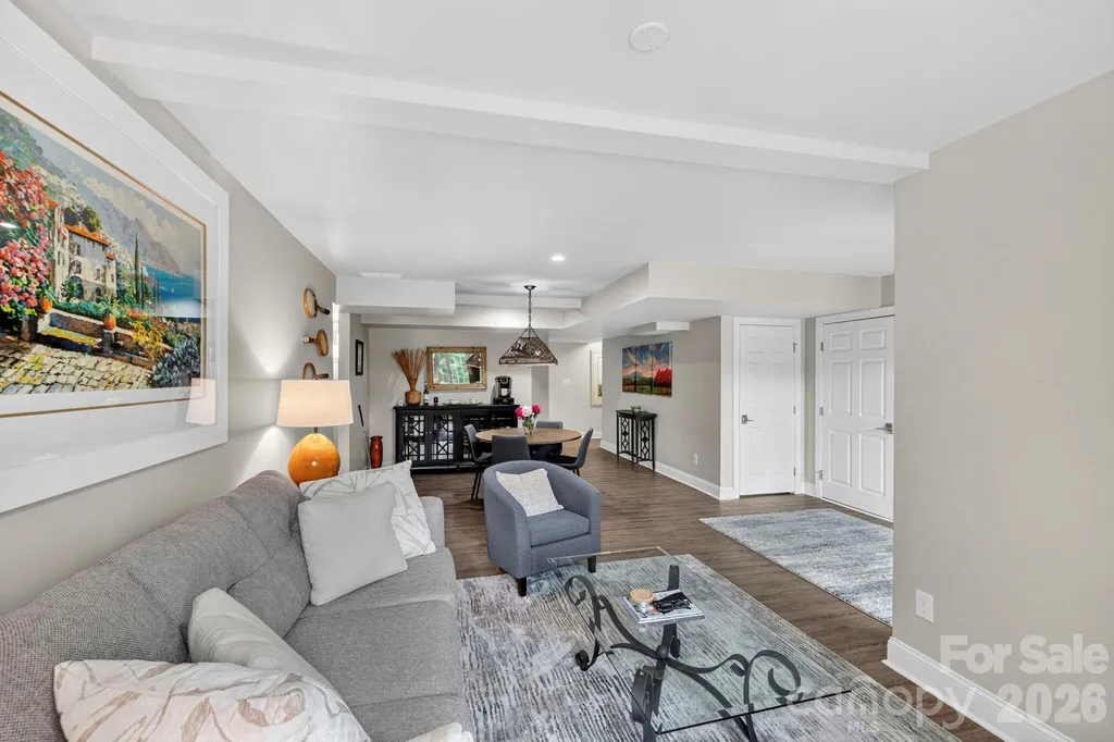 152 Skyview Circle Asheville NC 28804