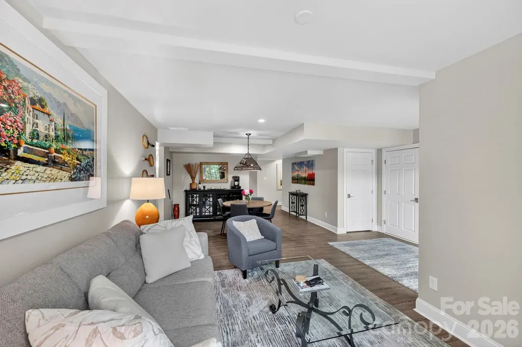 152 Skyview Circle Asheville NC 28804