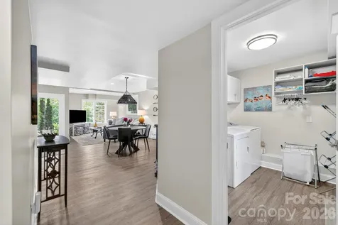 152 Skyview Circle Asheville NC 28804