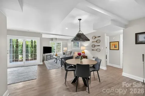 152 Skyview Circle Asheville NC 28804