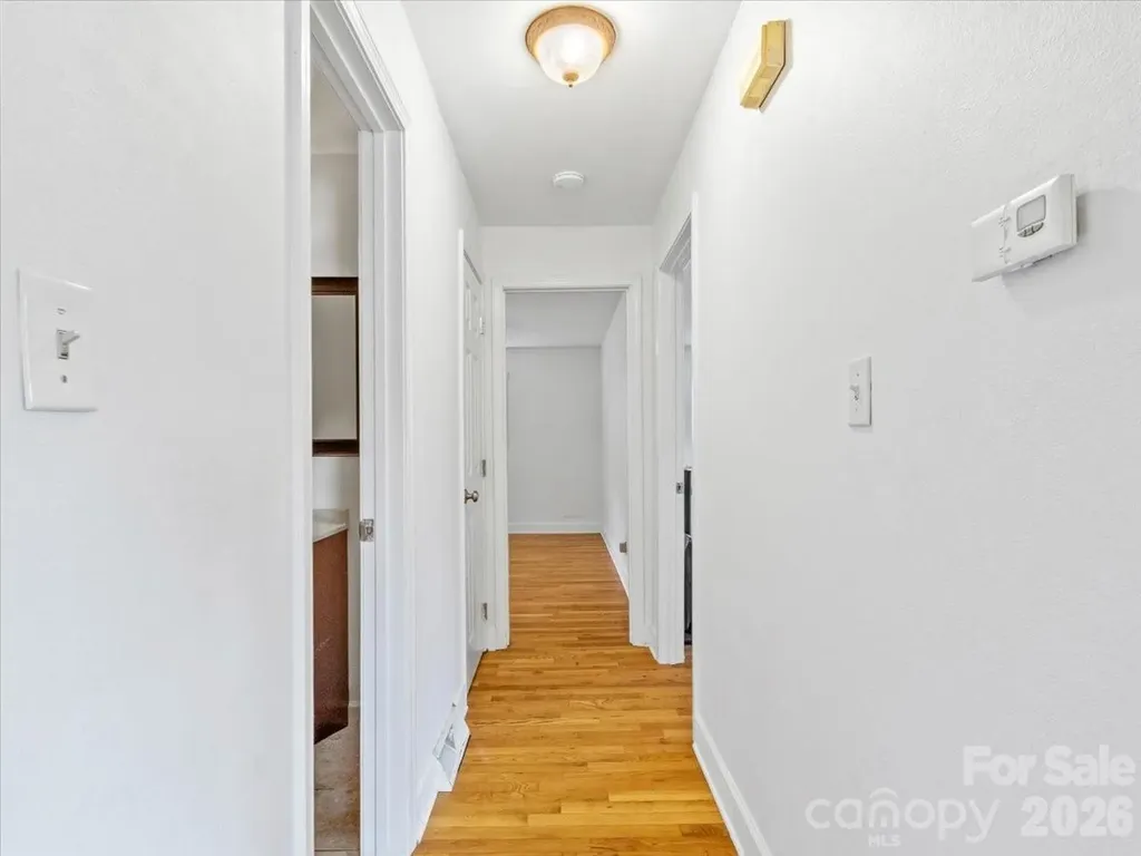 42 East Boulevard Burnsville NC 28714
