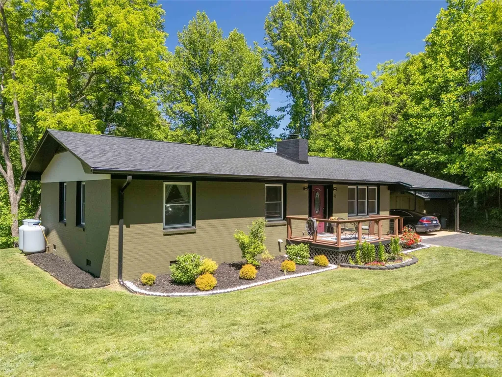 65 Poppy Lane Cullowhee NC 28723