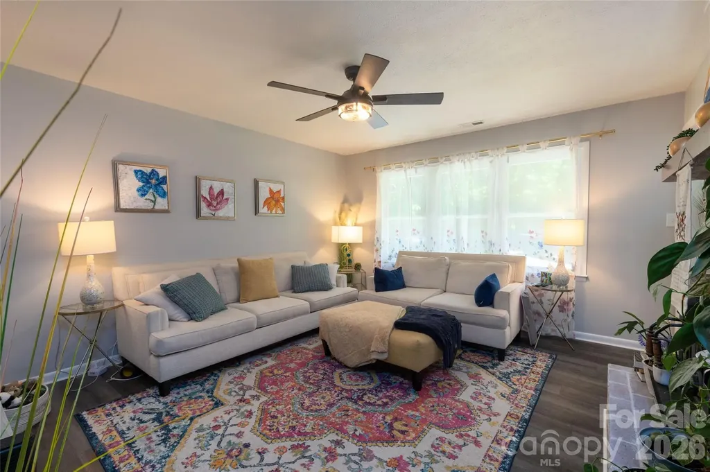 65 Poppy Lane Cullowhee NC 28723