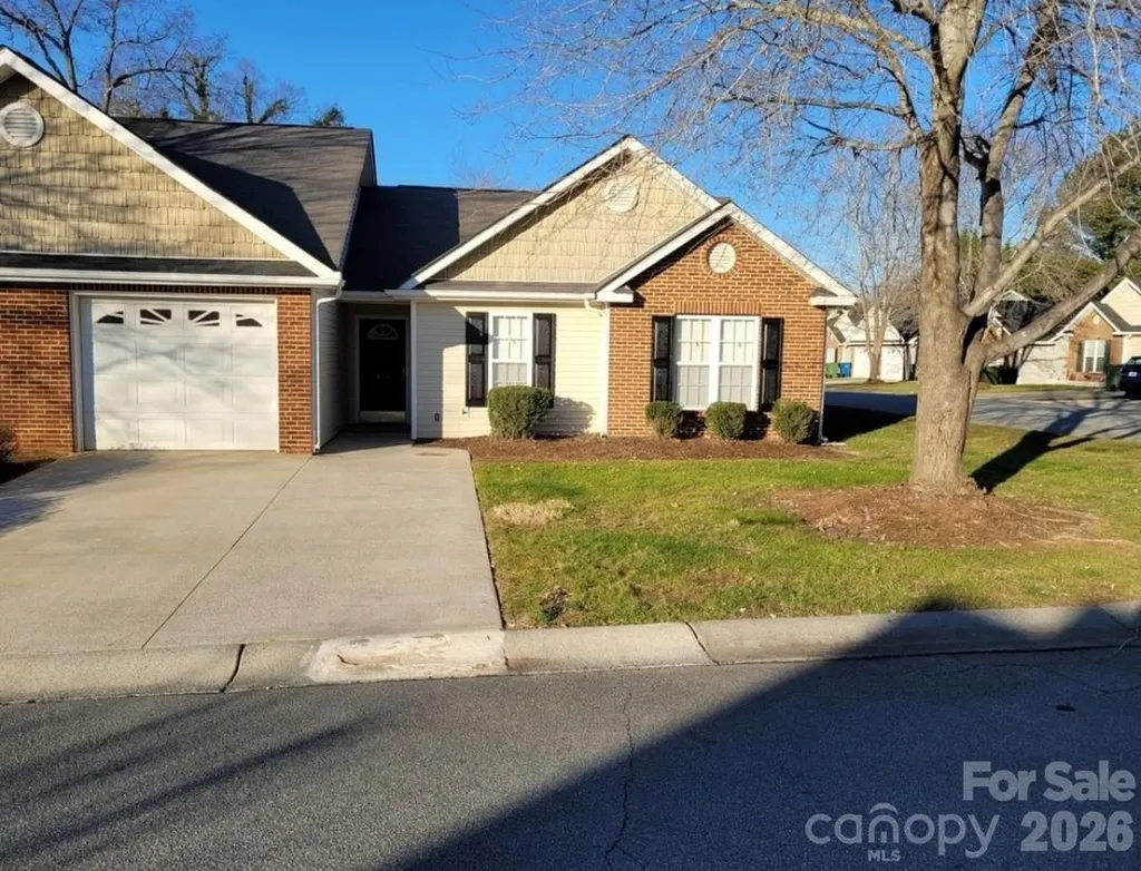 115 Edinburgh Court Mount Holly NC 28120