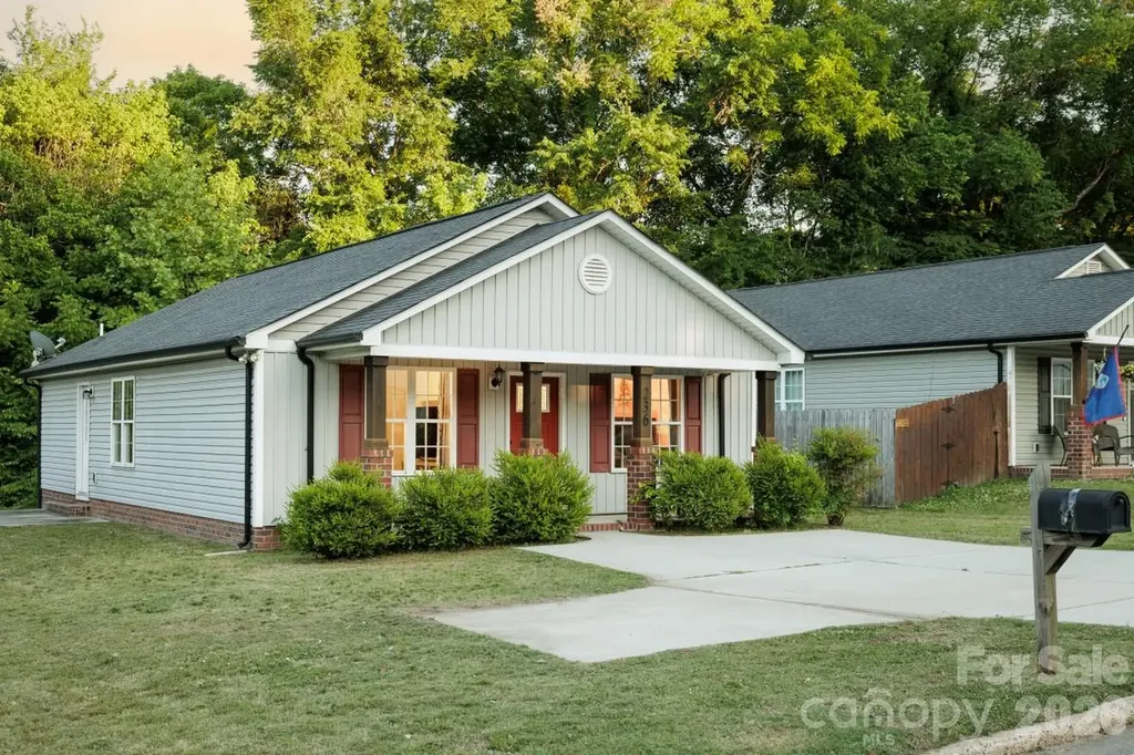 236 Cabarrus Avenue E Concord NC 28025