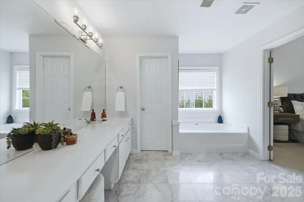 3524 Arborhill Road Charlotte NC 28270