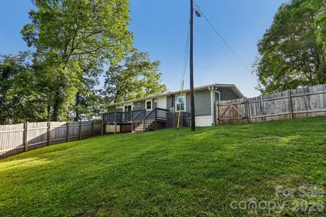 75 Glen View Road Arden NC 28704