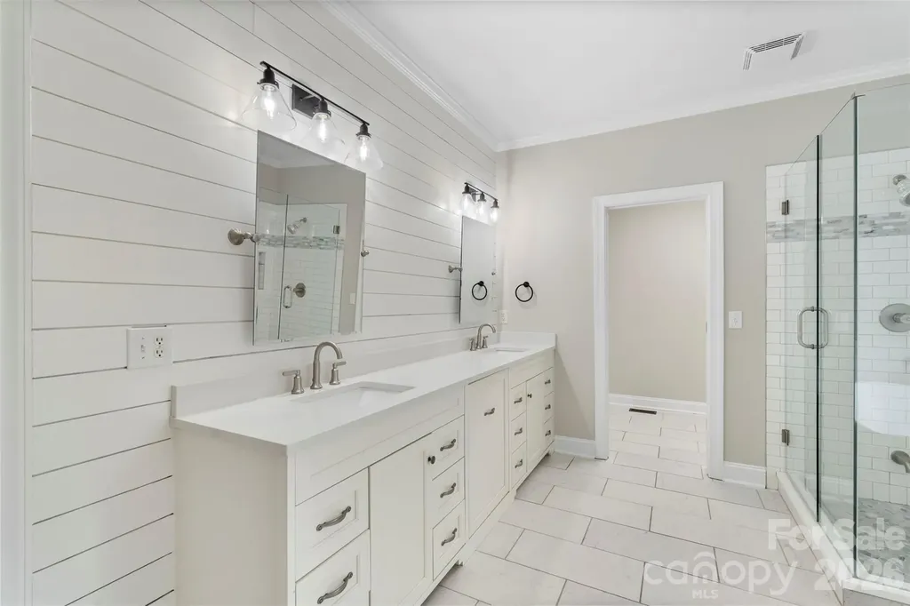1111 Dobson Drive Waxhaw NC 28173