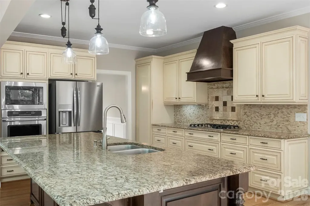 1111 Dobson Drive Waxhaw NC 28173