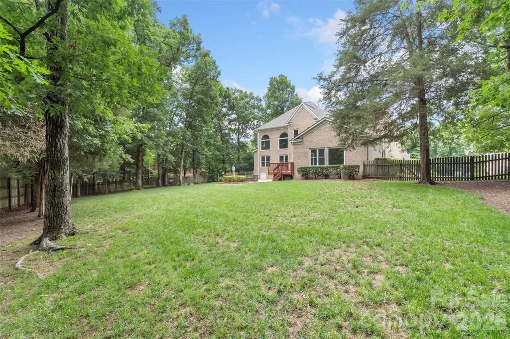 1111 Dobson Drive Waxhaw NC 28173