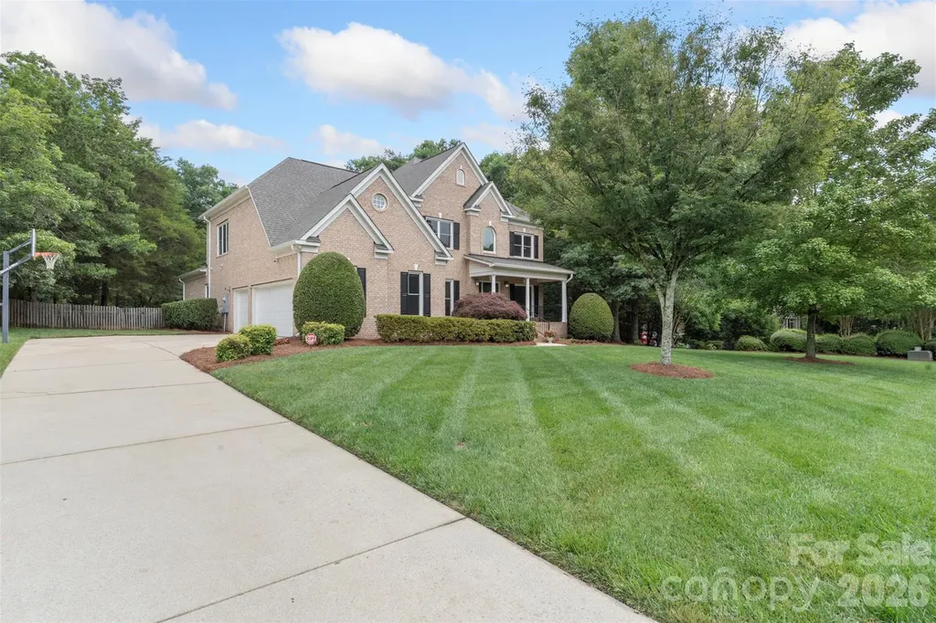 1111 Dobson Drive Waxhaw NC 28173