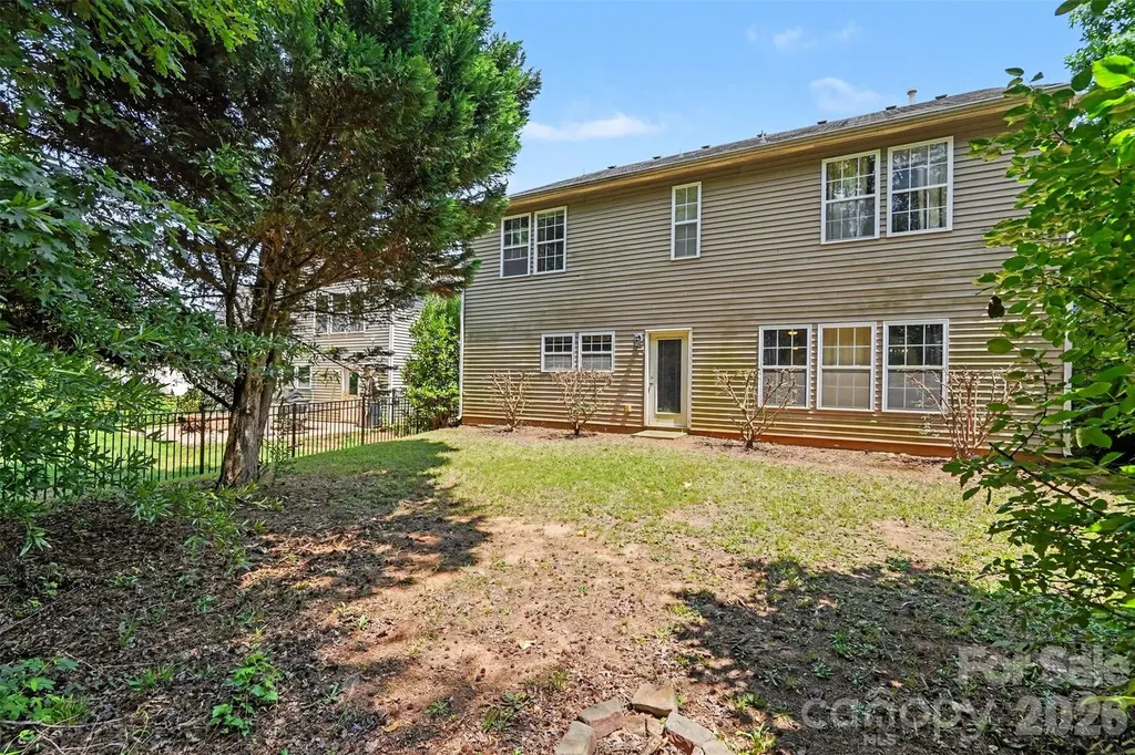 13933 Pinyon Pine Lane Charlotte NC 28215