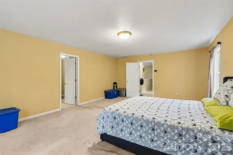 13933 Pinyon Pine Lane Charlotte NC 28215