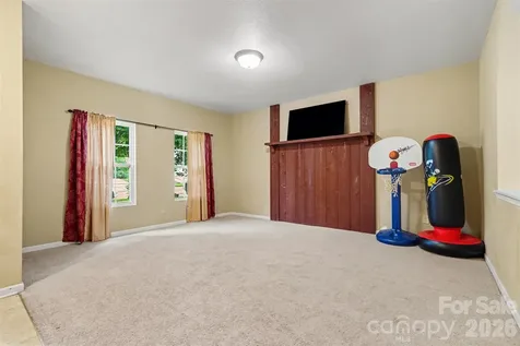 13933 Pinyon Pine Lane Charlotte NC 28215