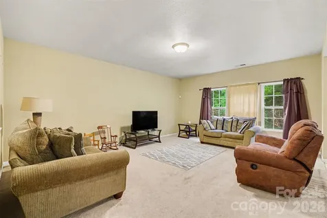 13933 Pinyon Pine Lane Charlotte NC 28215