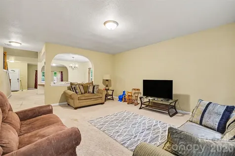 13933 Pinyon Pine Lane Charlotte NC 28215