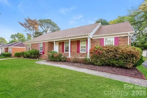 7114 Fox Hunt Road Charlotte NC 28212