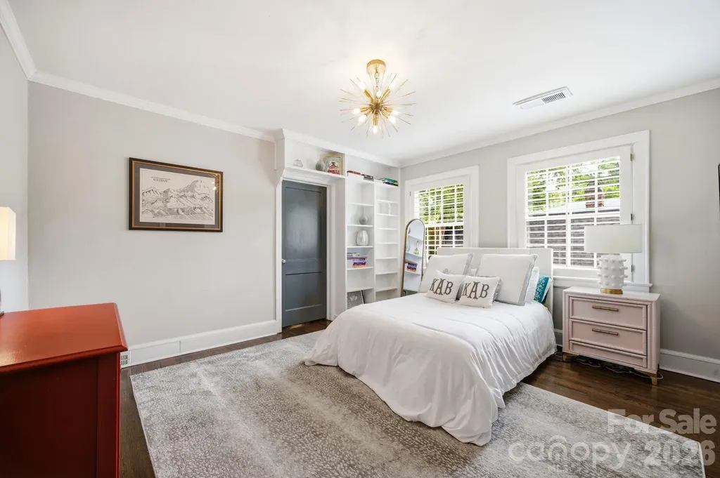 1951 Sterling Road Charlotte NC 28209