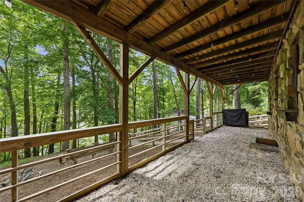 300 Clark Cove Road Statesville NC 28677