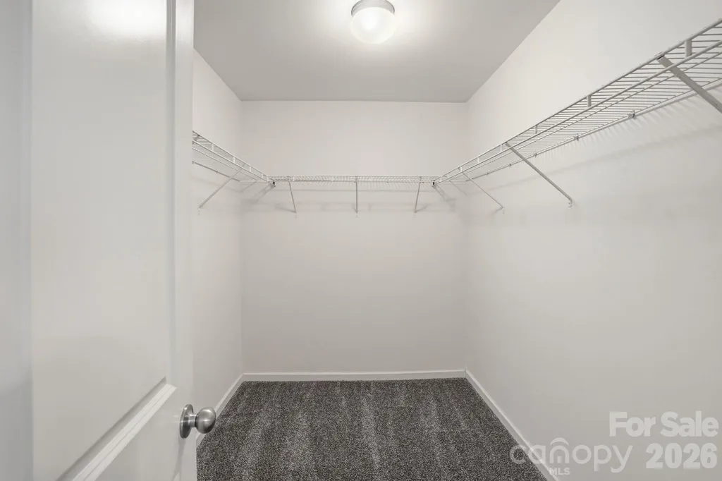 5056 Broad Leaf Court Dallas NC 28034