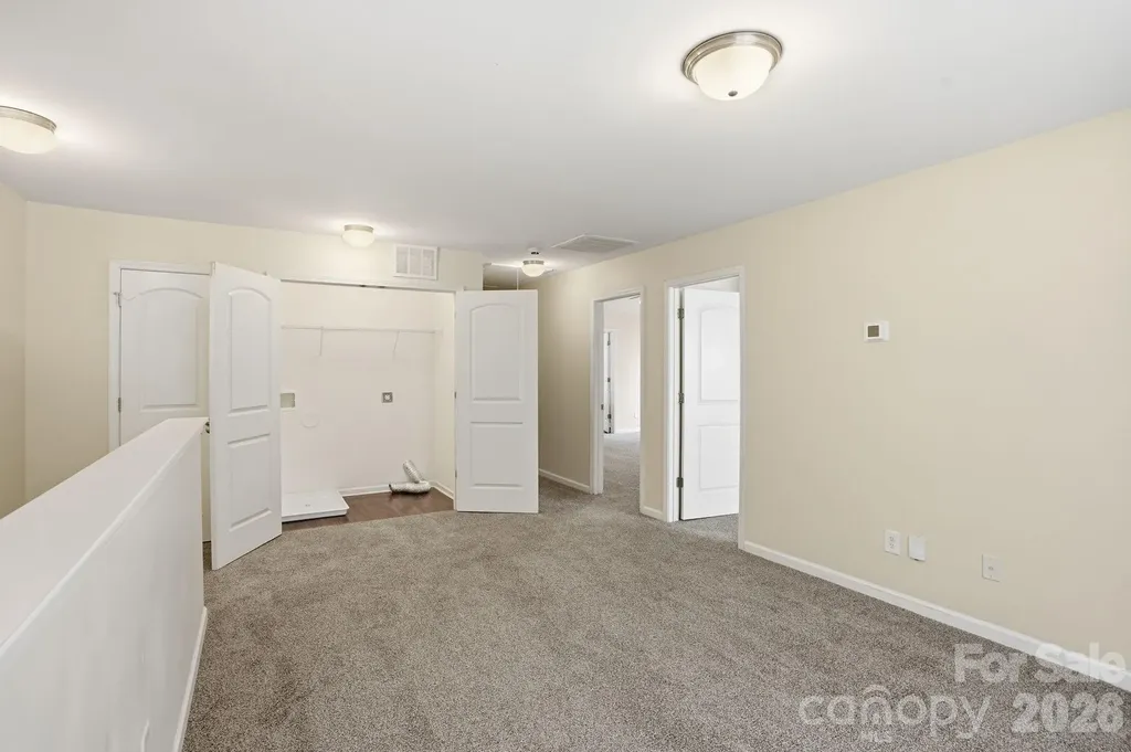 5056 Broad Leaf Court Dallas NC 28034