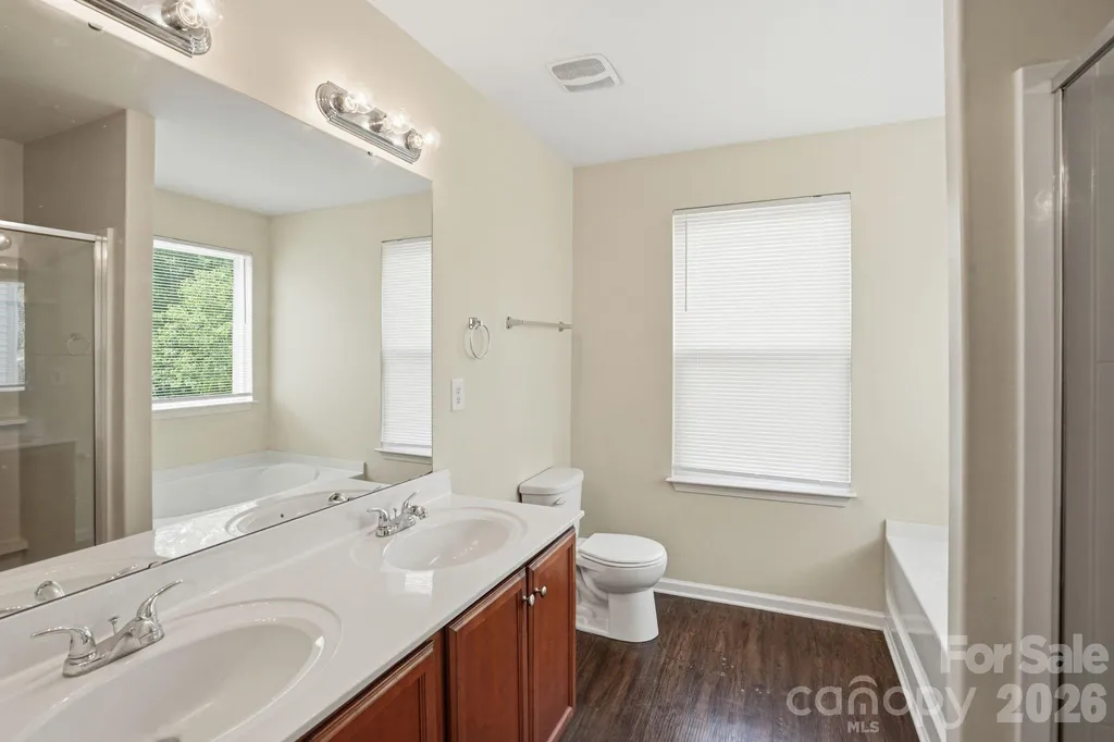 5056 Broad Leaf Court Dallas NC 28034