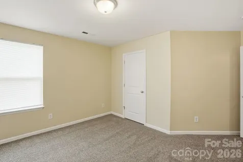 5056 Broad Leaf Court Dallas NC 28034