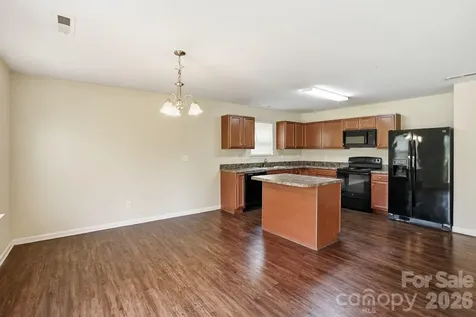 5056 Broad Leaf Court Dallas NC 28034