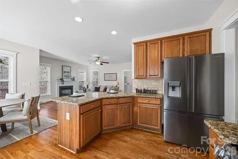 1039 Hunters Run Drive Tega Cay SC 29708