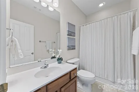 1039 Hunters Run Drive Tega Cay SC 29708