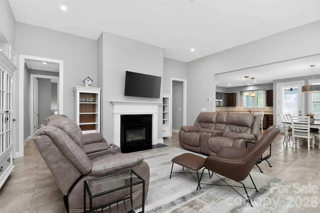 4122 Moxie Way Charlotte NC 28215