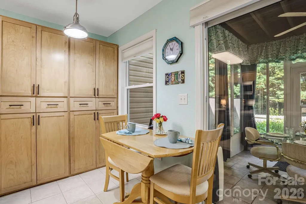 108 South Park Lane Black Mountain NC 28711