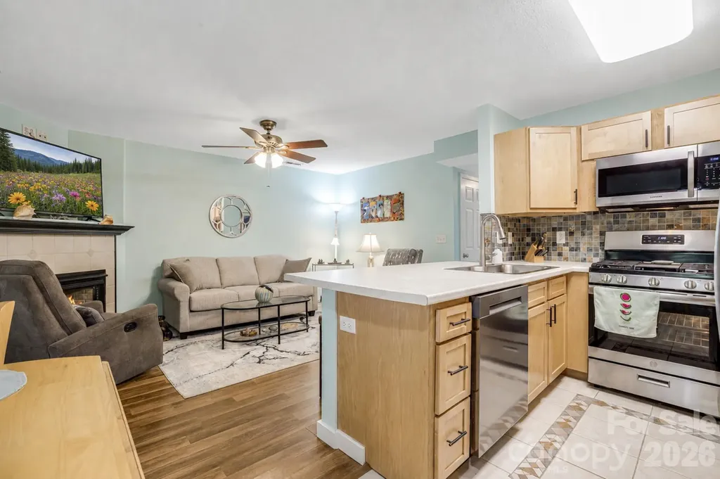 108 South Park Lane Black Mountain NC 28711